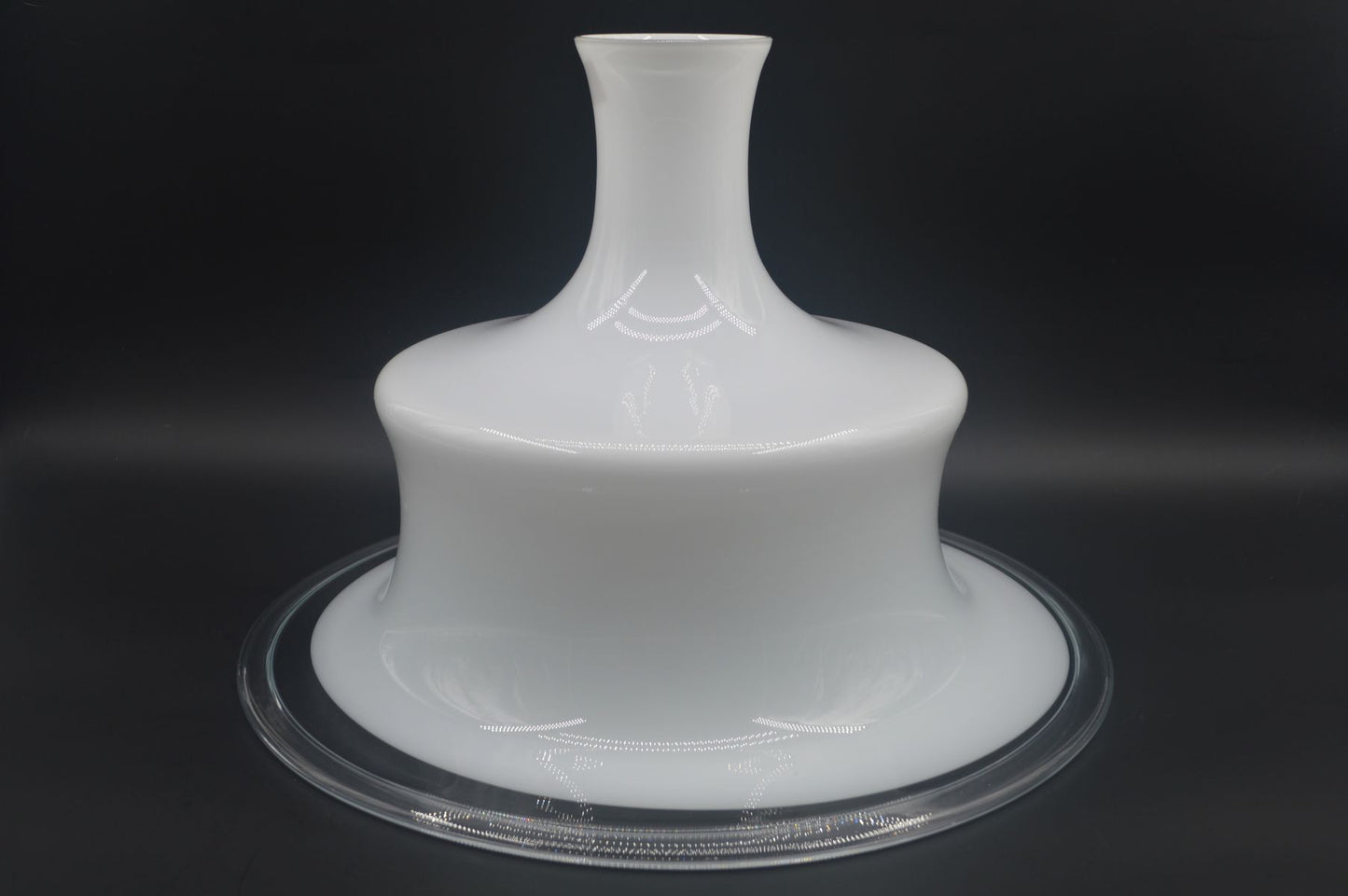 Große Michael Bang für Holmegaard Danmark Sonate M.B Pendel Mid-Century 1970s Michael Bang Design Opalglas Hängelampe – Danish Modern Designklassiker