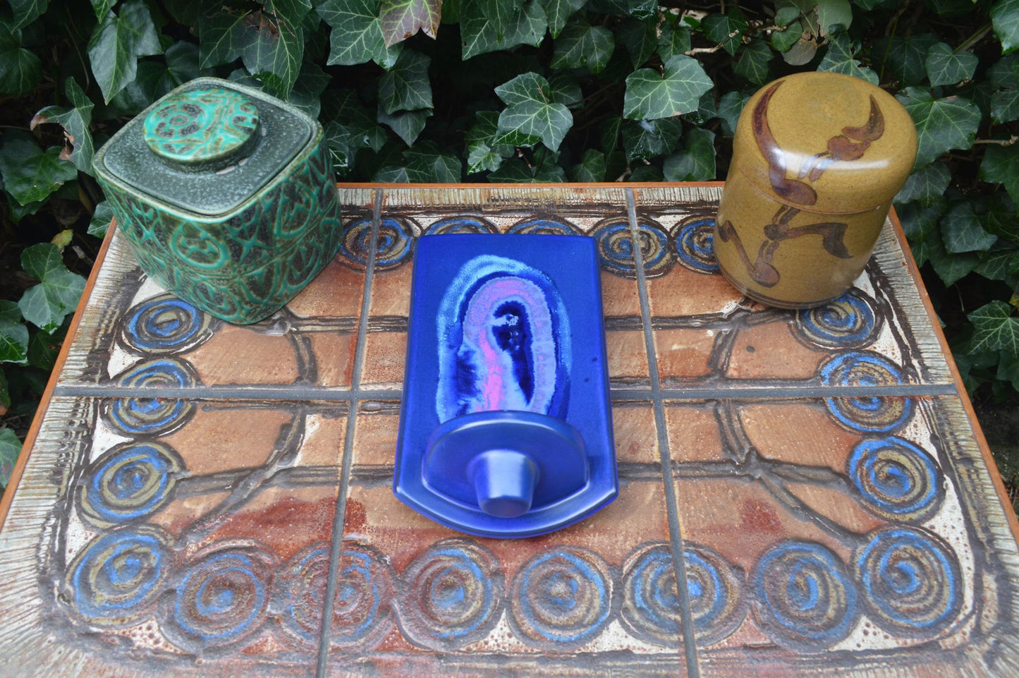 Mid-Century Richard Manz Knabstrup Keramik Denmark „Maria“ Fat-Lava Kerzenhalter 1970s Danish Design