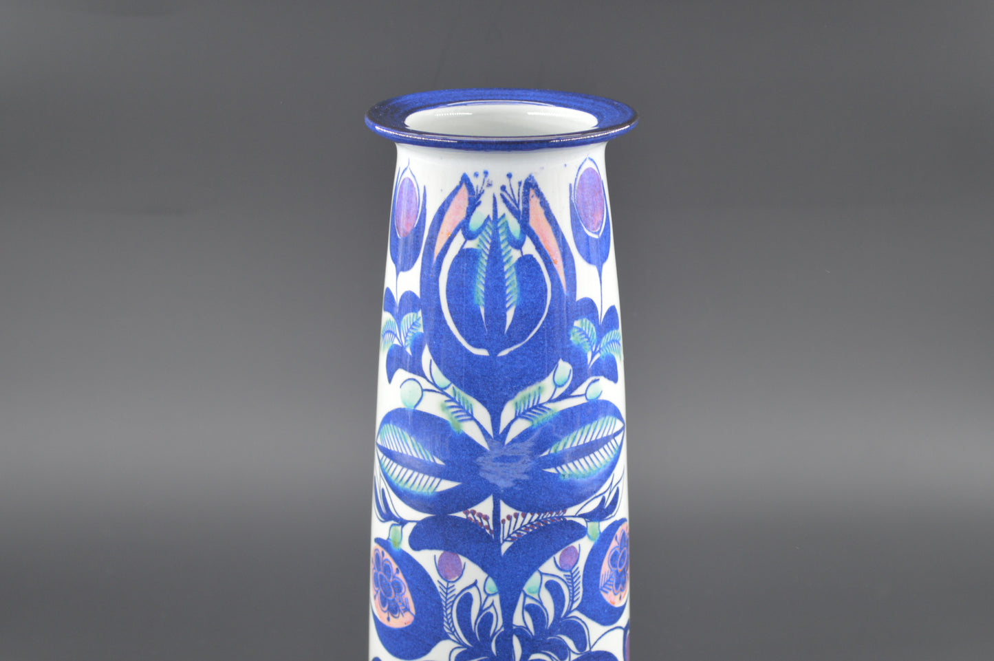 Royal Copenhagen Berte Jessen Design Fajance Vase 207/2967 1960s Danish Design