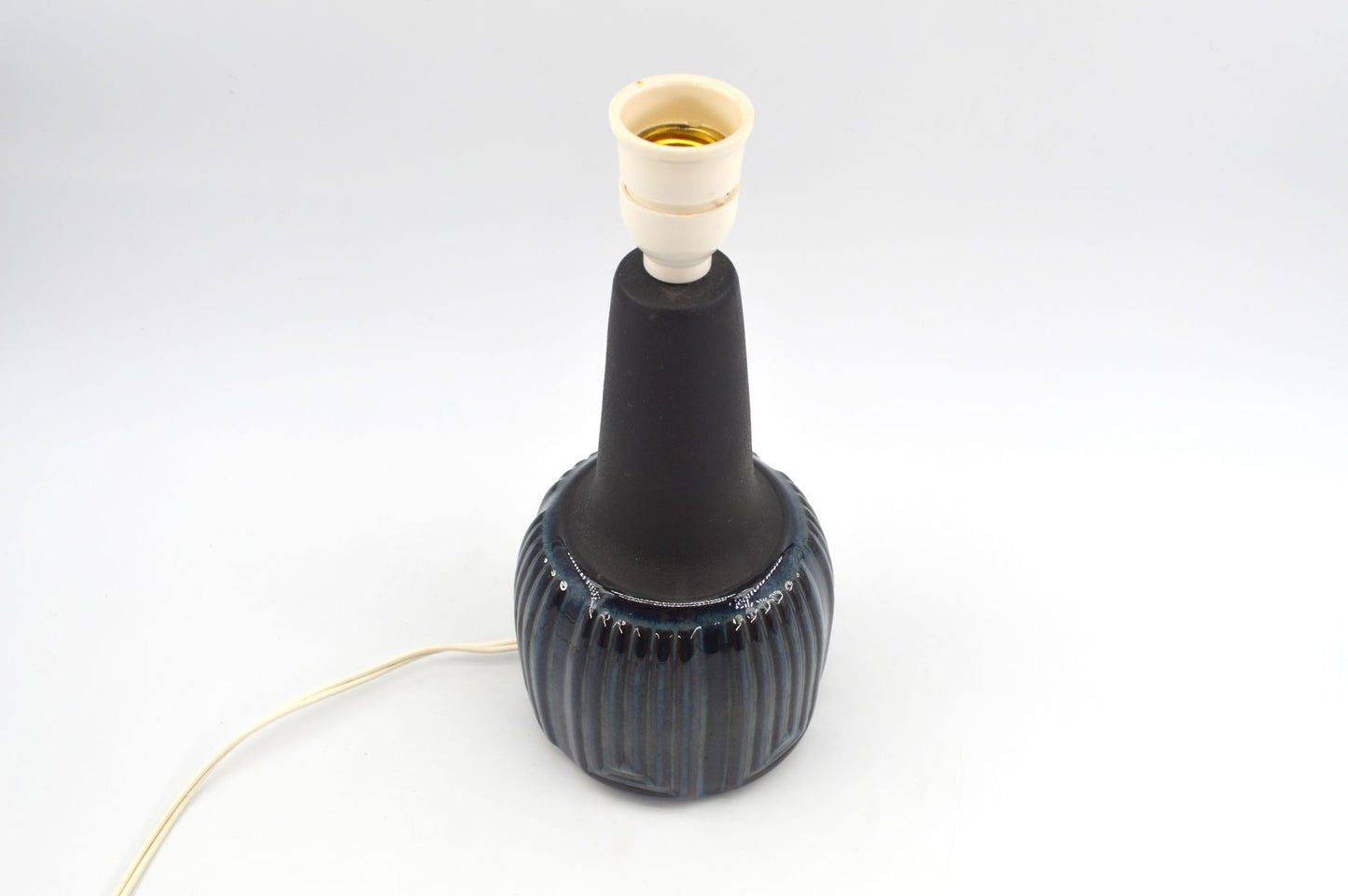 Große Einar Johansen Søholm Stentøj Dänemark Vintage blaue Keramik Tischlampe 1039 1960's Danish MCM Design original 1960s Bornholmer Kunstkeramik
