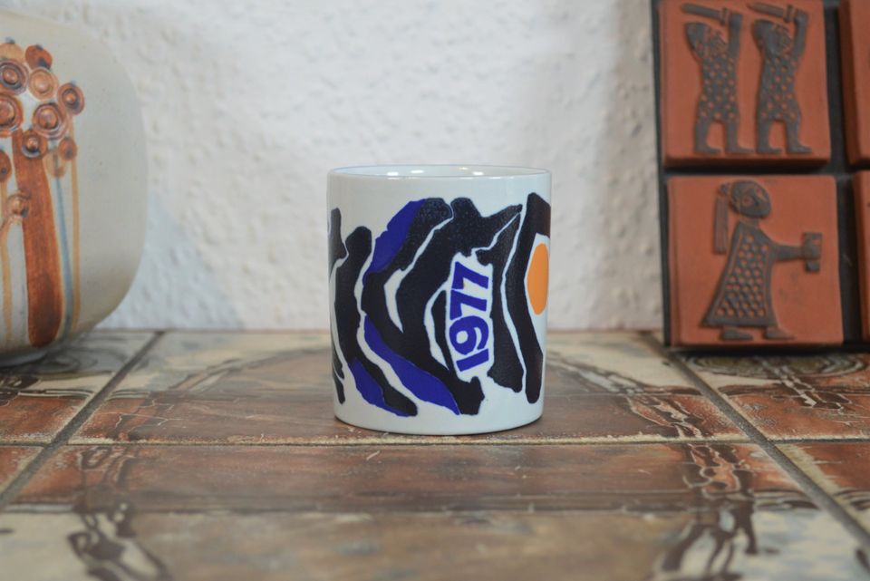 Royal Copenhagen fajance vintage krus 1977 Inge Lise Koefoed