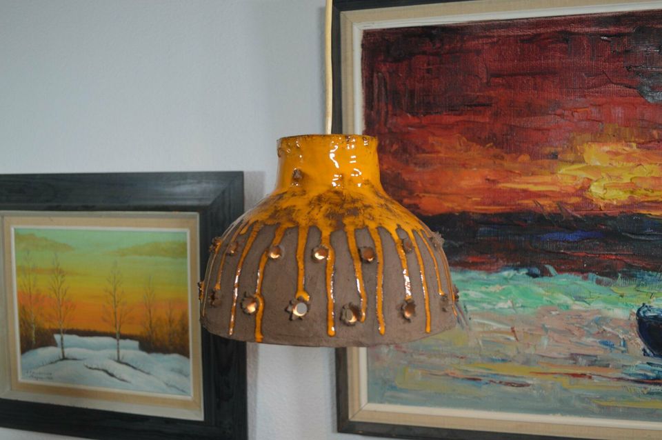 T.F. Danmark 1970s Pop-Art Hängelampe handgearbeitete Studiokeramik 1977 Fat-Lava Glasur Danish Modern Design