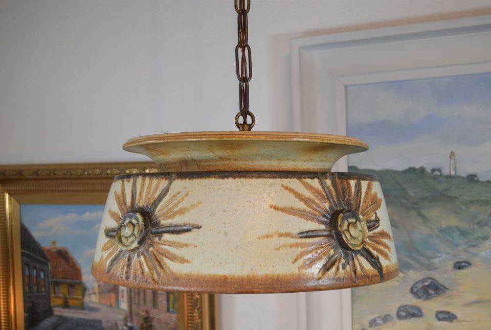 Mid-Century Modern Axella Stentøj Danmark Hängelampe Nummer 1023 Aksel Larsen Design 1970s zeitgenössische brutalistische Kunstkeramik