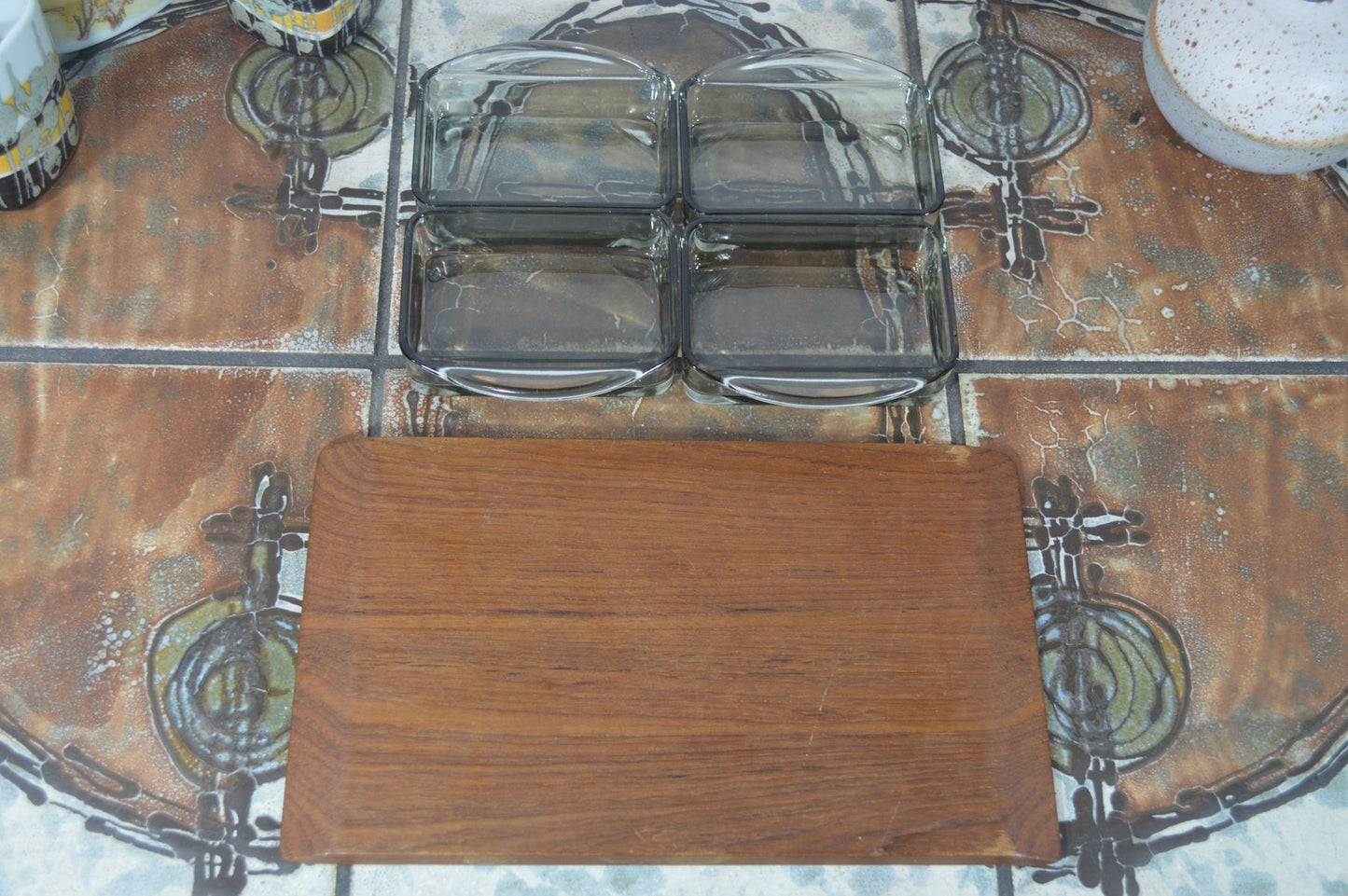 Mid-Century Teakholz Tablett mit Rauchglas Anbietschalen 1960s Danish Design