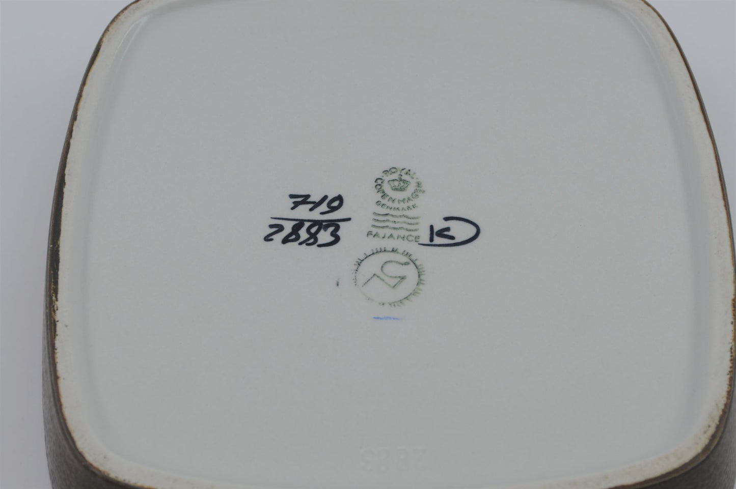 Royal Copenhagen Nils Thorsson Design Fajance Bowl 719 2883 1970s Danish Design