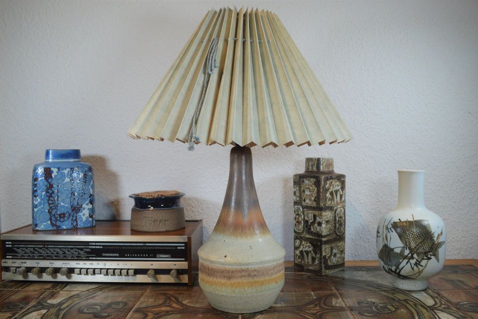 Mid-Century Karen Margrethe und Ejnar Monrad Rasmussen Kamo Denmark Tischlampe 1970’s Danish Design Studiokeramik