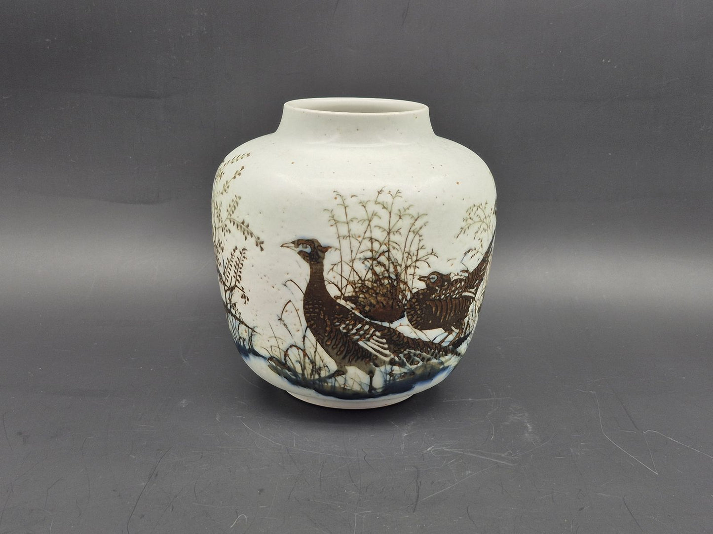 Vintage dänische Royal Copenhagen Fajance Vase 1062/5357 Nils Thorsson Diana Design mit Fasanen, Danish Design 1970er Jahre MCM Designklassiker