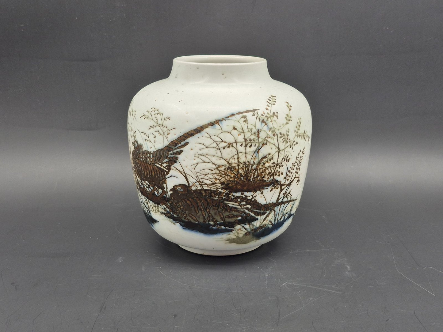 Vintage dänische Royal Copenhagen Fajance Vase 1062/5357 Nils Thorsson Diana Design mit Fasanen, Danish Design 1970er Jahre MCM Designklassiker