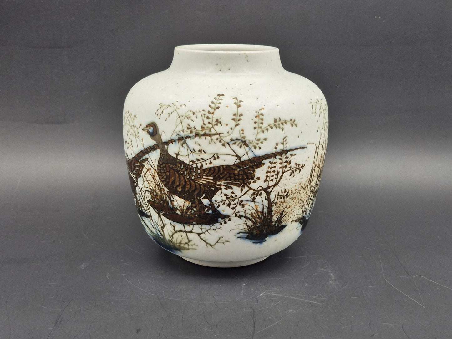 Vintage dänische Royal Copenhagen Fajance Vase 1062/5357 Nils Thorsson Diana Design mit Fasanen, Danish Design 1970er Jahre MCM Designklassiker