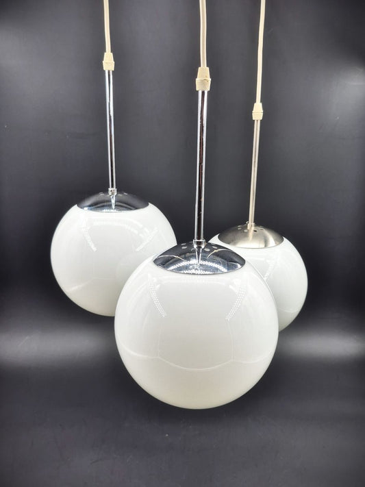 Seltene Mid-Century Odreco Typ 439 Dänemark Bauhaus Design Pendelleuchte  – dänische Vintage Pendelleuchte mit weißen Opalglas Lampenschirmen - Space Age Design Mondlampe