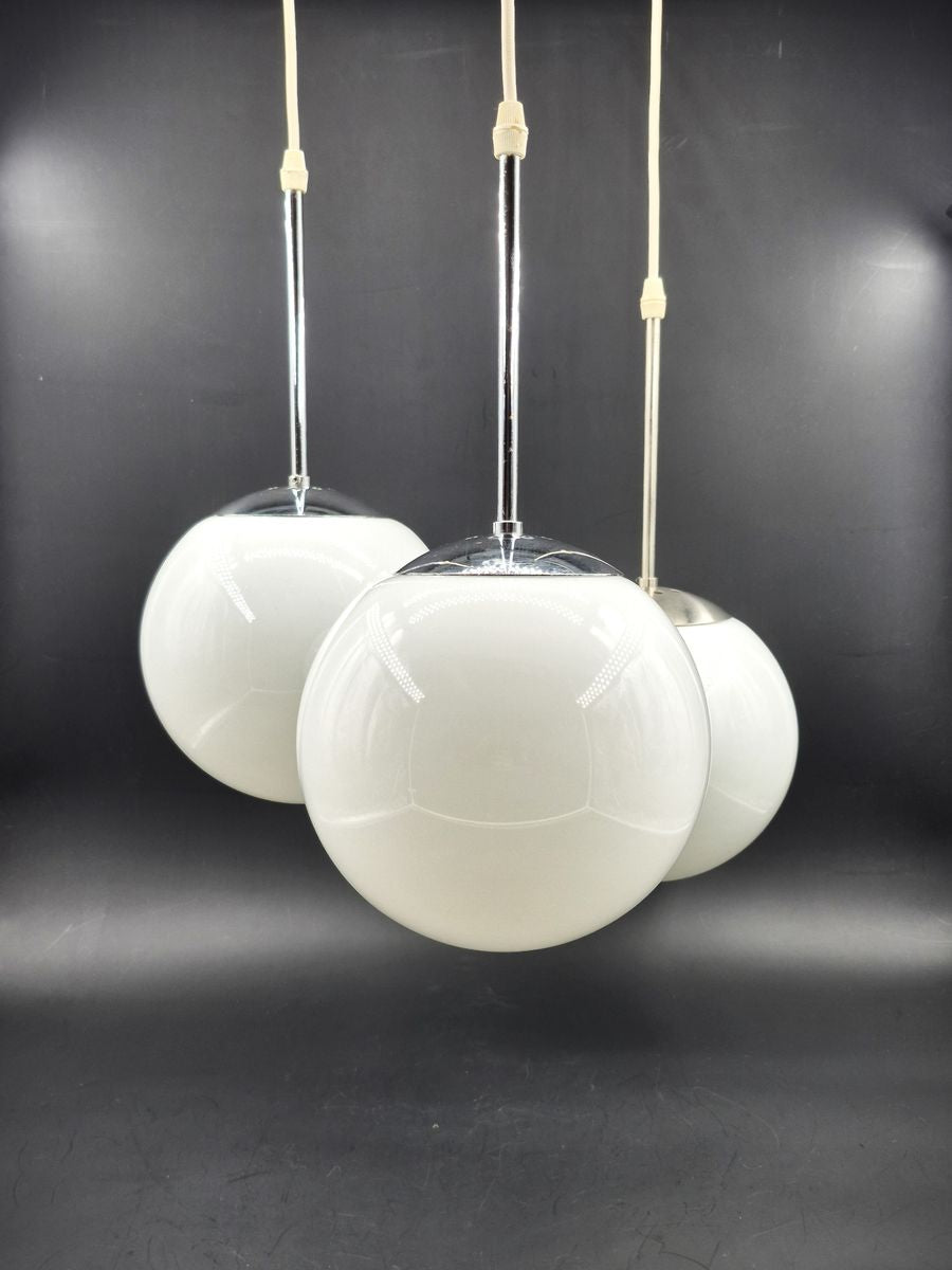 Seltene Mid-Century Odreco Typ 439 Dänemark Bauhaus Design Pendelleuchte  – dänische Vintage Pendelleuchte mit weißen Opalglas Lampenschirmen - Space Age Design Mondlampe