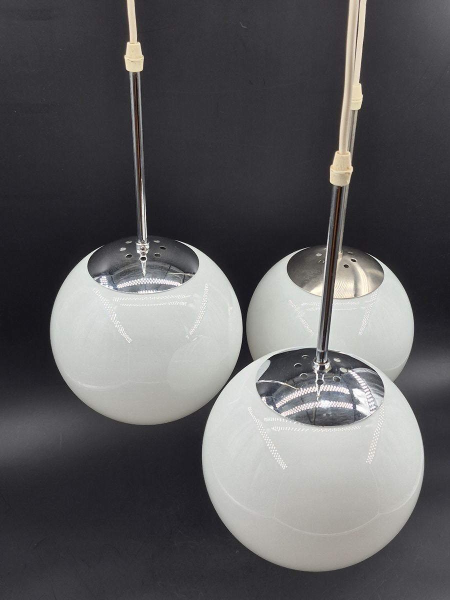 Seltene Mid-Century Odreco Typ 439 Dänemark Bauhaus Design Pendelleuchte  – dänische Vintage Pendelleuchte mit weißen Opalglas Lampenschirmen - Space Age Design Mondlampe