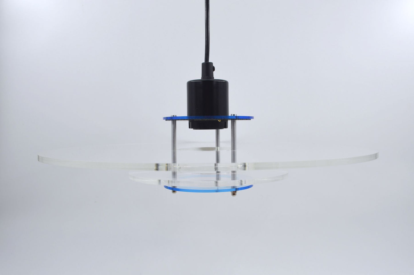 Mid-Century Design Light AS Denmark Model „Space“ Hängelampe 1980s Vintage Dänische MCM Space-Age Design Designlampe aus Acrylglas