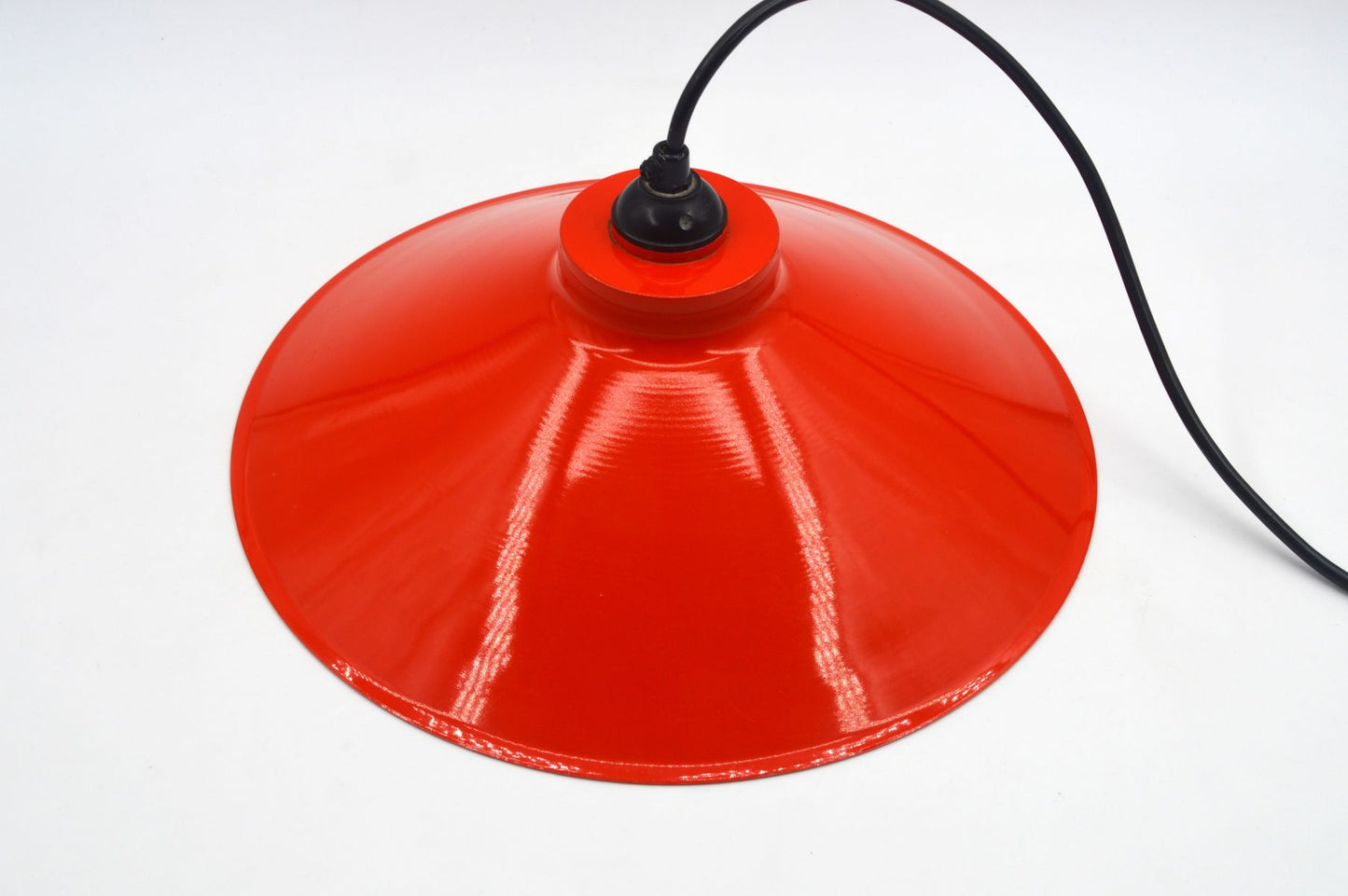 Dänische Mid-Century Schuhmacherlampe – Rot emaillierte Vintage Design Schuster Hängelampe - 1960s dänische MCM Industrie Design Pendellampe