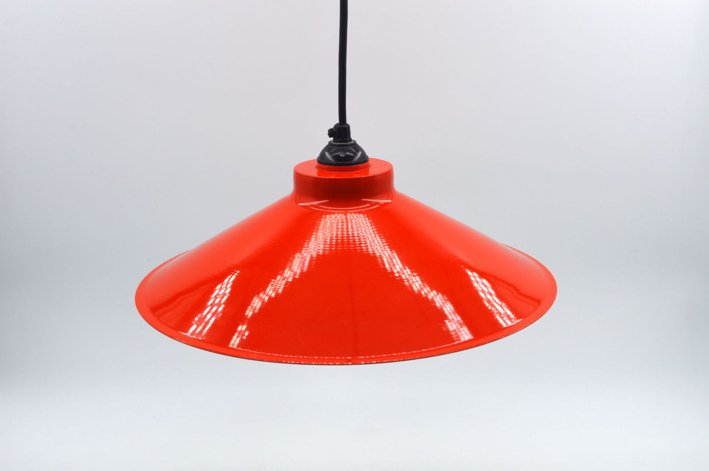Dänische Mid-Century Schuhmacherlampe – Rot emaillierte Vintage Design Schuster Hängelampe - 1960s dänische MCM Industrie Design Pendellampe