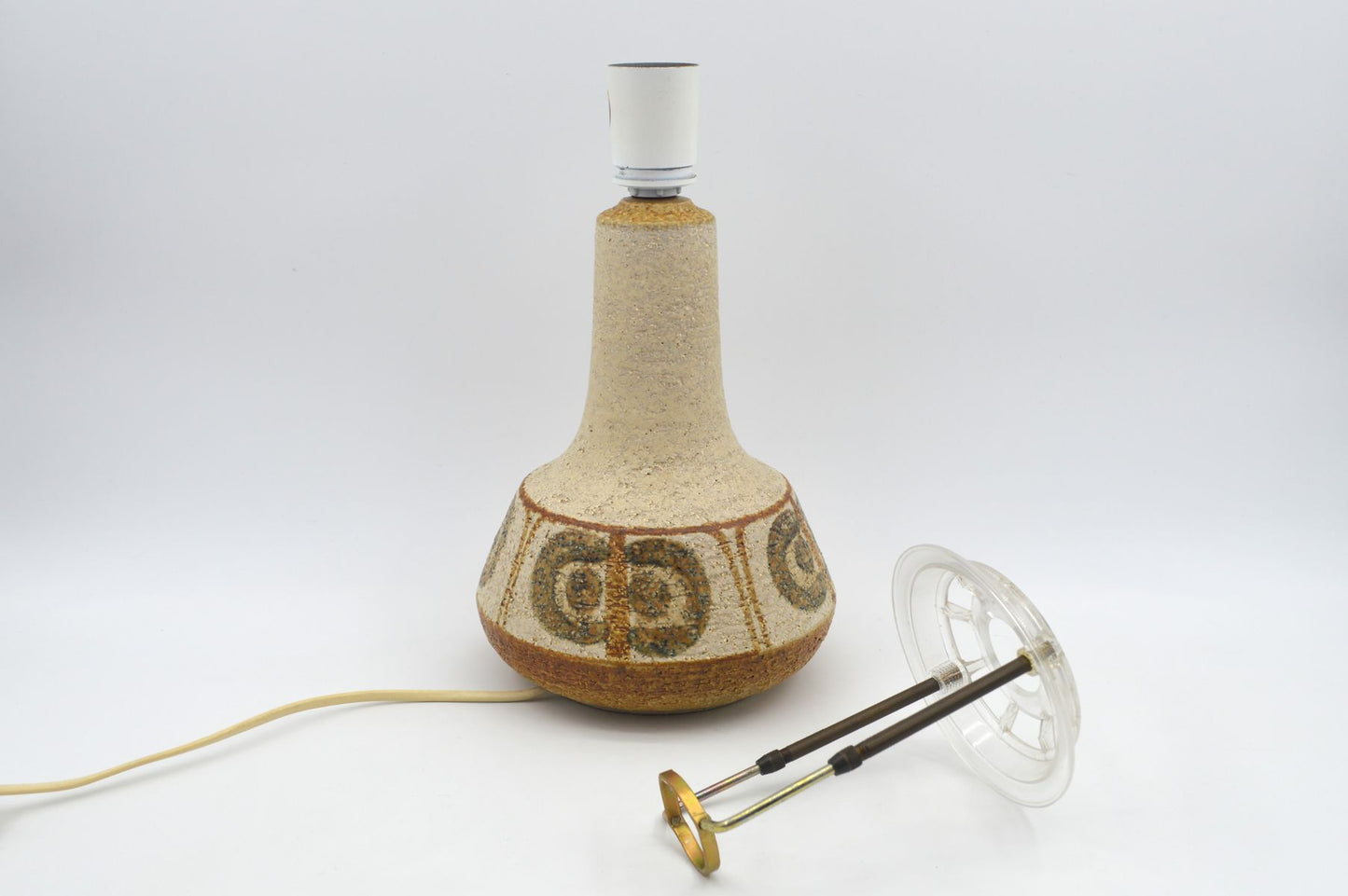 Danish Modern Svend Aage Jensen & Noomi Backhausen Søholm Stentøj Tischlampe 3062 1970s Mid-Century Modern Kunstkeramik Dänemark