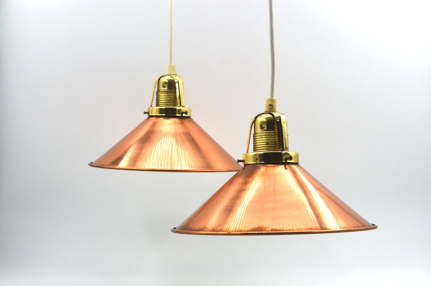 änische Mid-Century Schuhmacherlampen - Vintage Kupfer Schumacher oder Schuster Hängelampen - 1960s dänische MCM Industrie Design Pendellampen