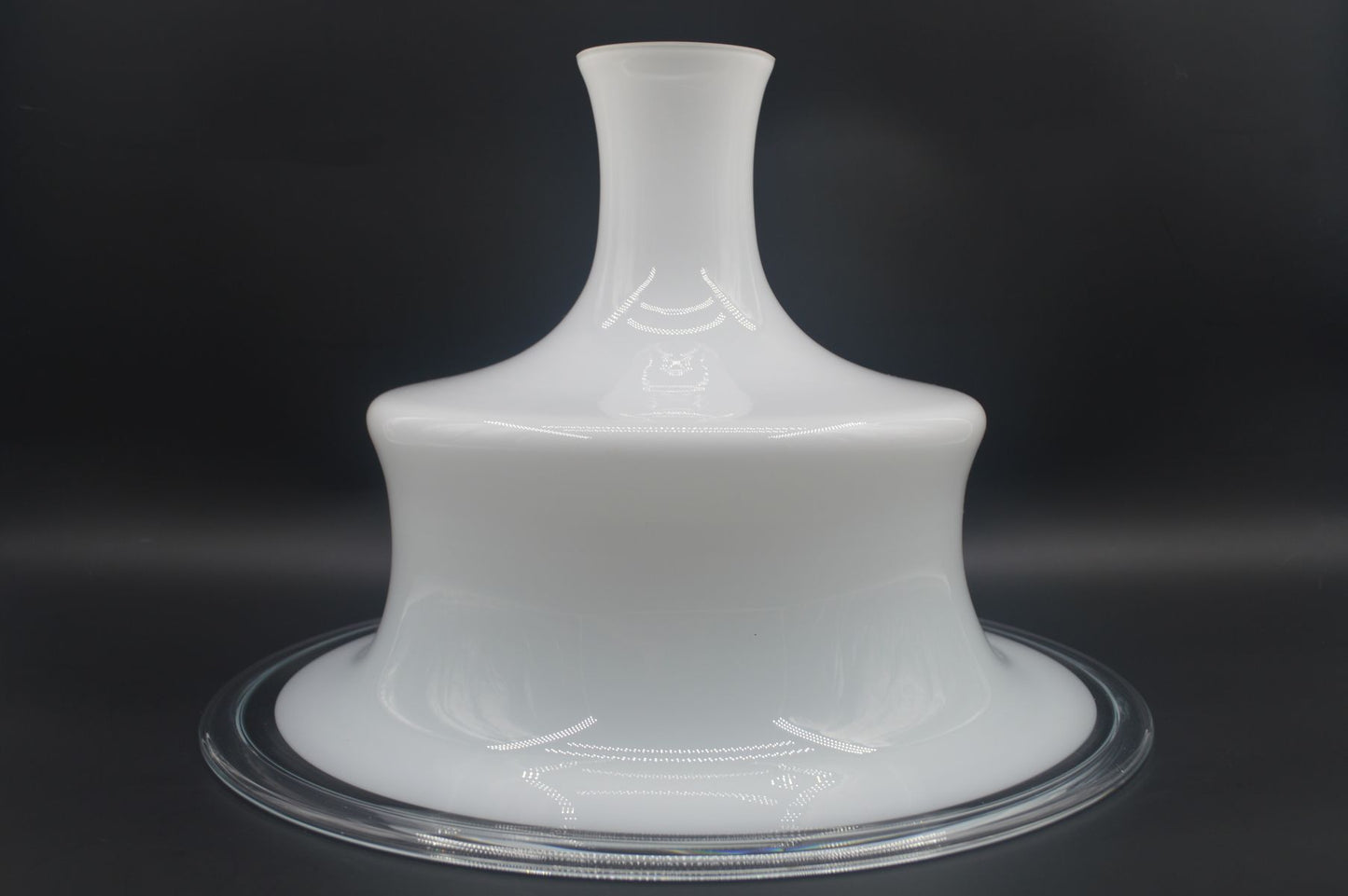 Große Michael Bang für Holmegaard Danmark Sonate M.B Pendel Mid-Century 1970s Michael Bang Design Opalglas Hängelampe – Danish Modern Designklassiker