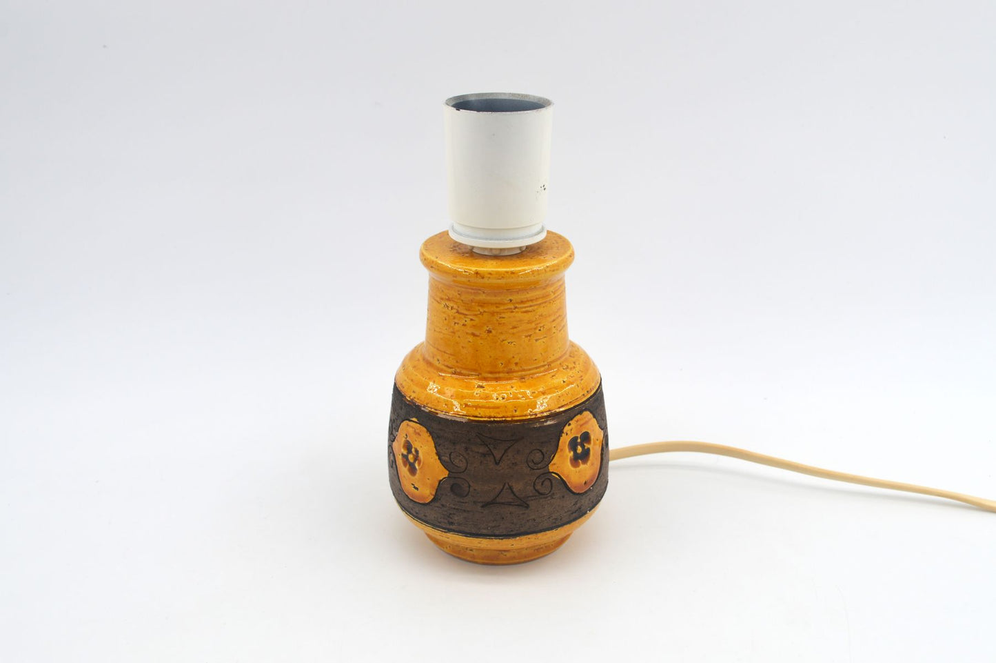 Vintage Bitossi Keramik Tischlampe Carta Design Aldo Londi Mid-Century Modern Design mit seltener gelber Glasur 1960s italienischer Designklassiker