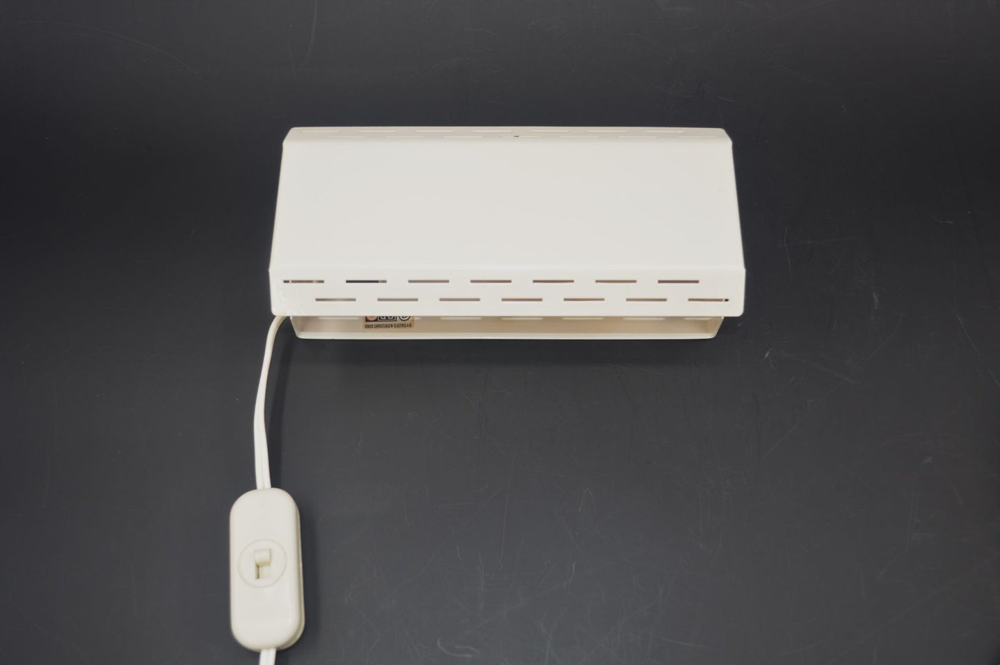 Set Knud Christensen Denmark Wandlampen mit weißem Schirm– dänische Design Wandlampen, dänisches Vintage Design 1960er Jahre MCM Designlampe