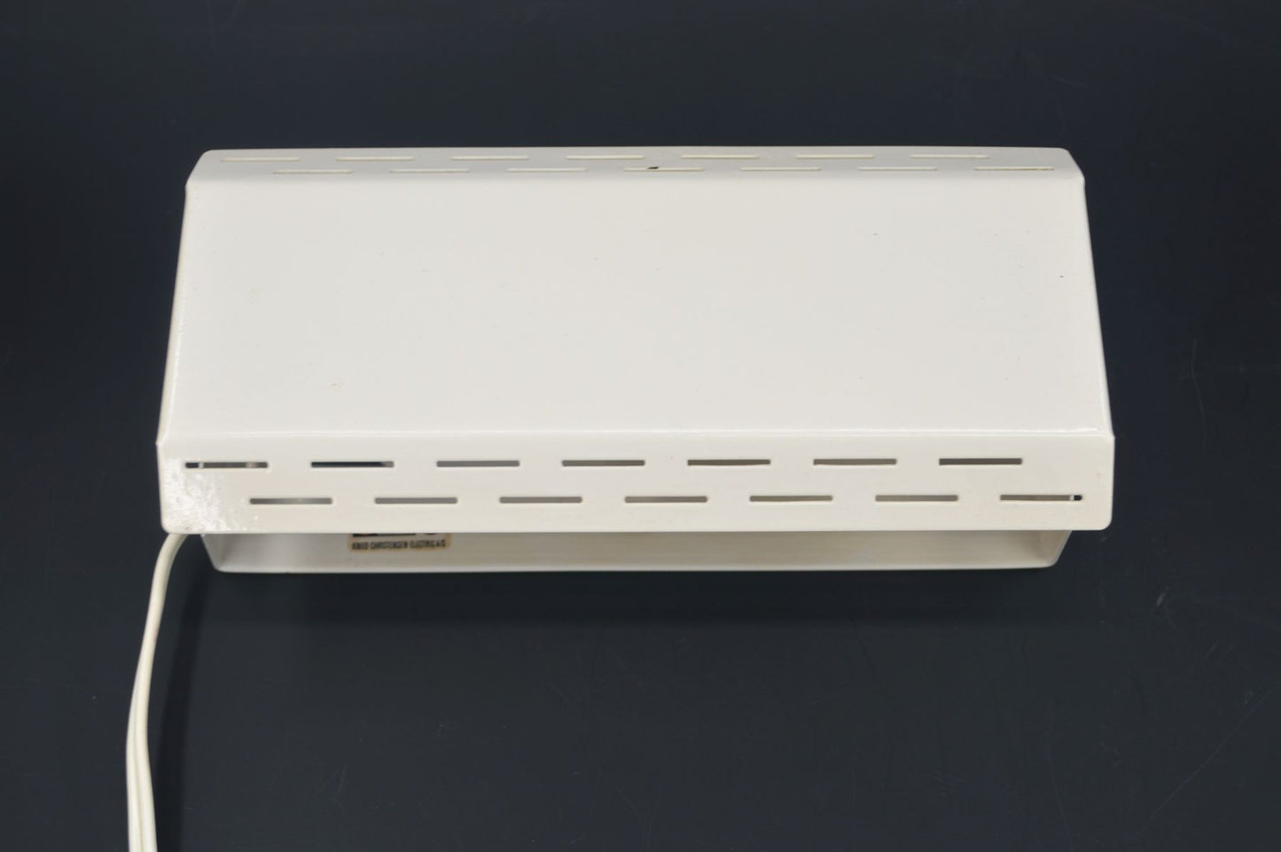 Set Knud Christensen Denmark Wandlampen mit weißem Schirm– dänische Design Wandlampen, dänisches Vintage Design 1960er Jahre MCM Designlampe