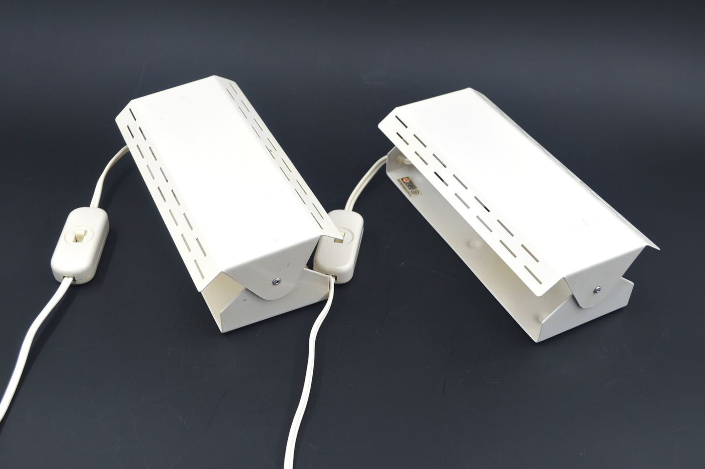 Set Knud Christensen Denmark Wandlampen mit weißem Schirm– dänische Design Wandlampen, dänisches Vintage Design 1960er Jahre MCM Designlampe