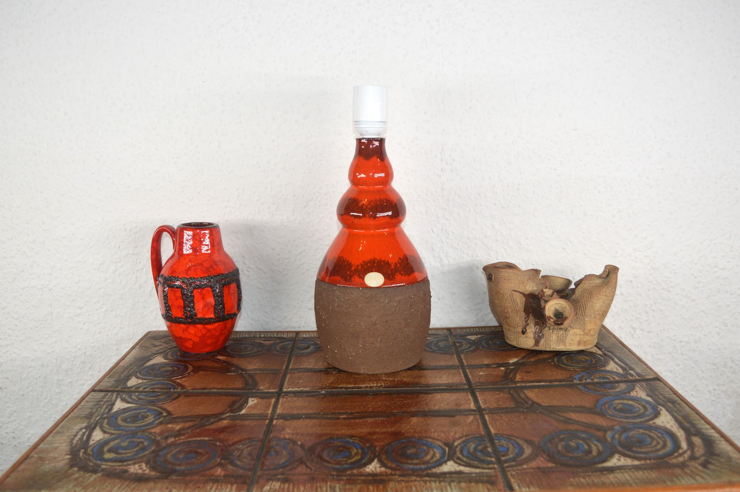 Mid-Century signierte Jysk Keramik Lampe mit intensiver Fat-Lava Glasur 1970s zeitgenössische dänische Mid-Century Modern Kunstkeramik Lampe