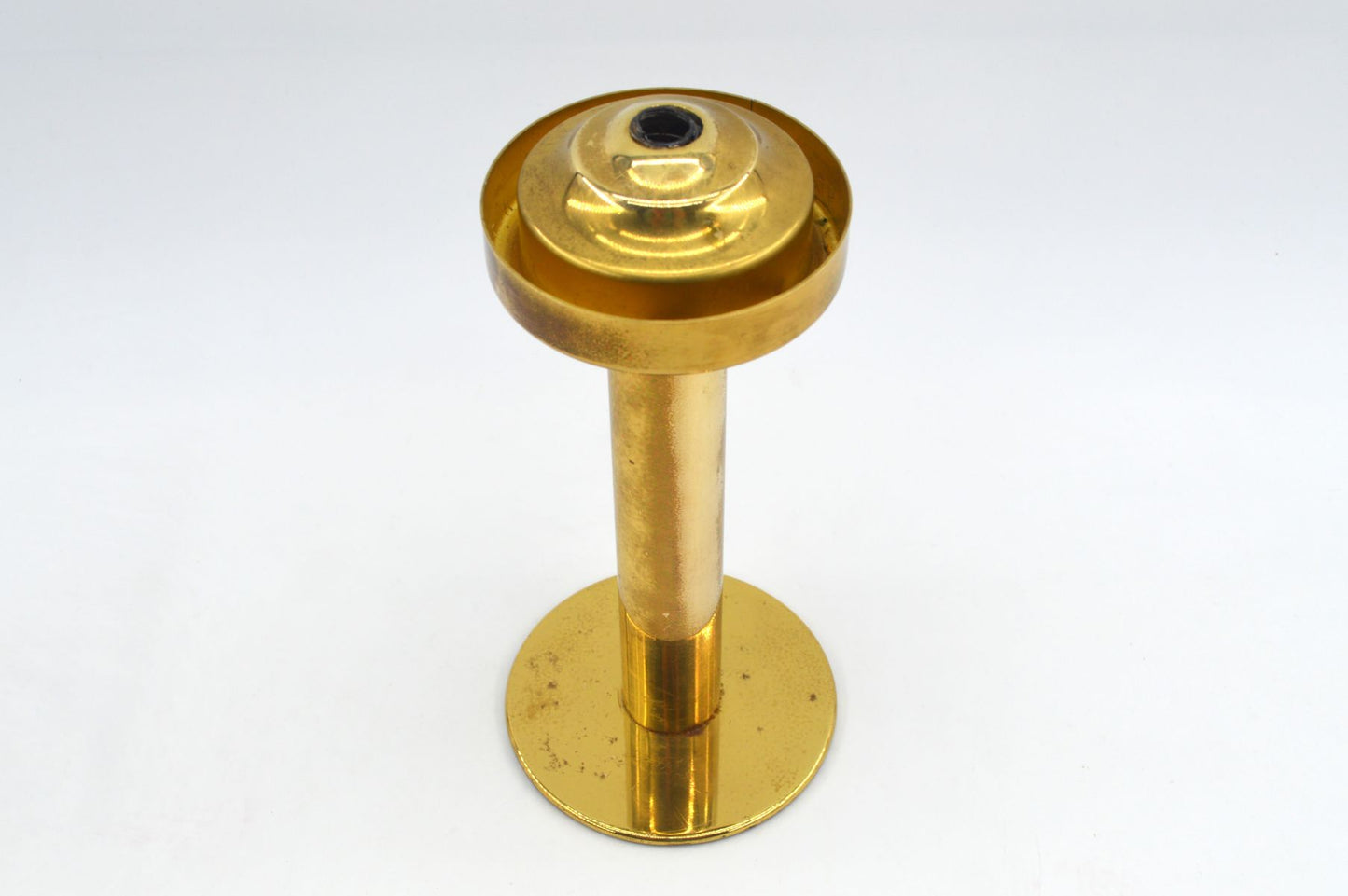 Original Hans Agne Jakobsson Markaryd Design Kerzenhalter L102/32 1960s Schwedischer Design Designklassiker aus Messing mit Glaslampenschirm