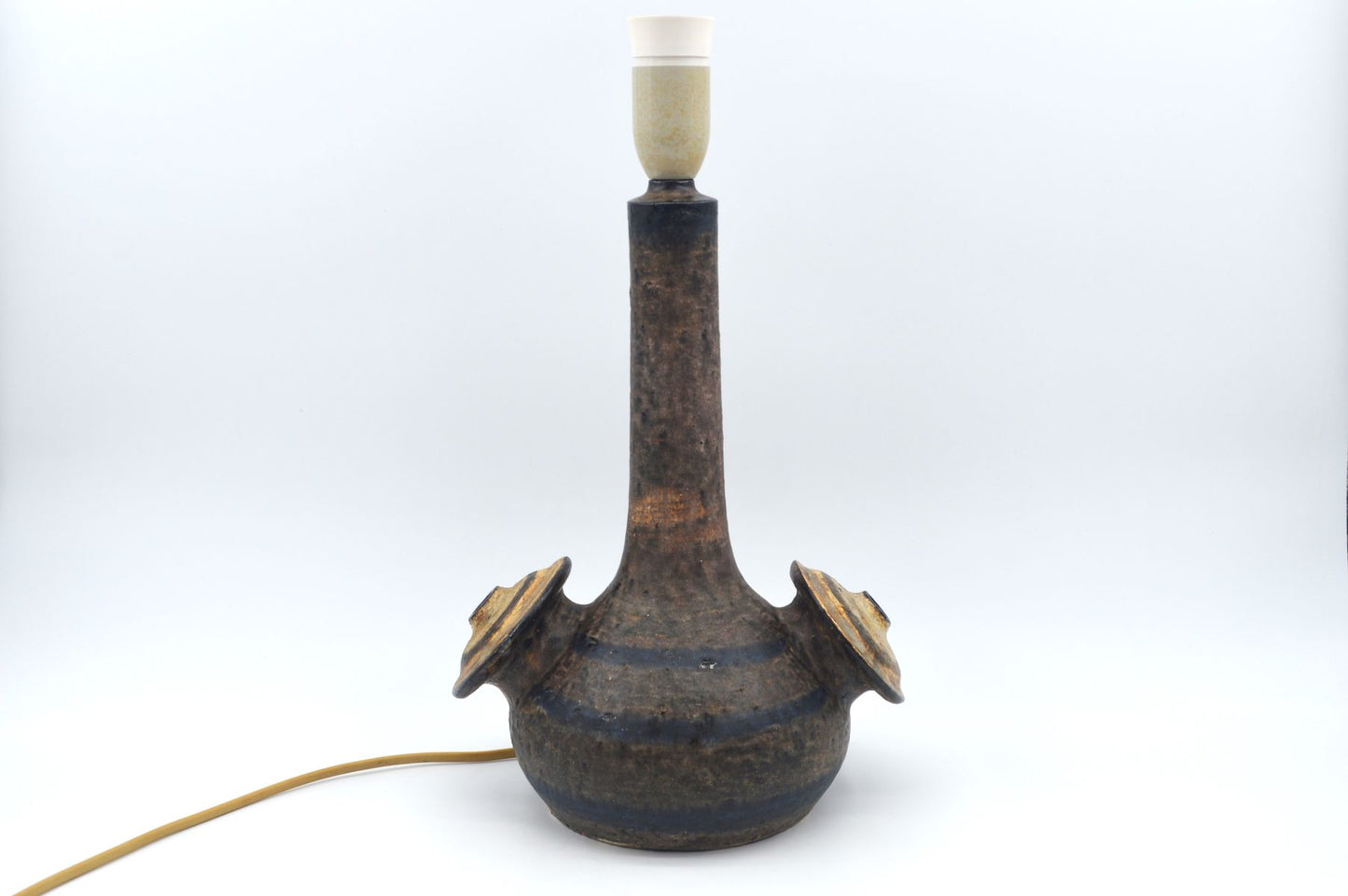 Mid-Century Modern Jette Hellerøe für Axella Stentøj Studiokeramik Tischlampe 755 1970s – zeitgenössische brutalistische Kunstkeramik
