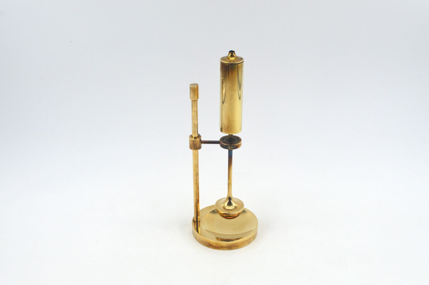 Vintage Ilse D. Ammonsen "Copenhagen" gyroskopische Messing Öllampe für Daproma Denmark 1950s dänischer Designklassiker