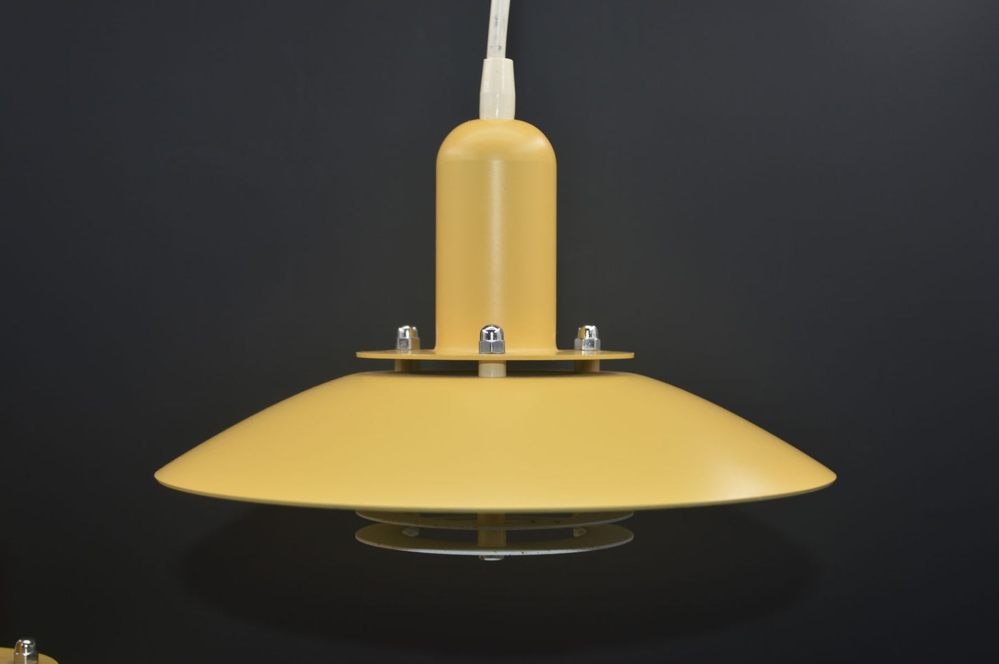 Jeka Metaltryk A/S Denmark gelbe Pendellampen Luna 8021-P Kurt Wiborg Design – dänische MCM Design 1980s Vintage Designlampen