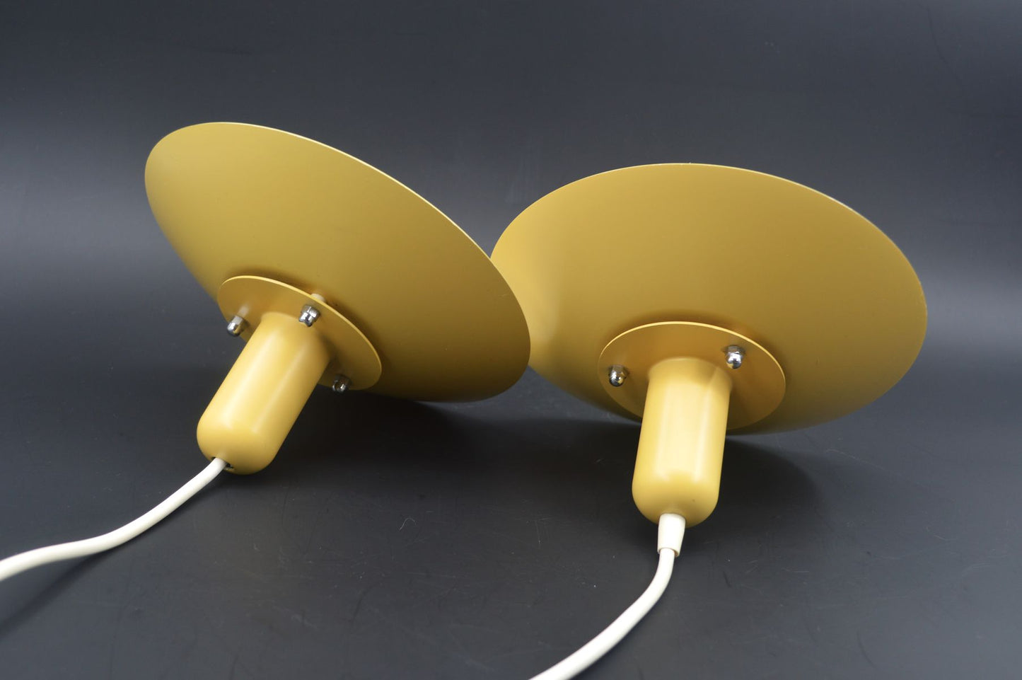 Jeka Metaltryk A/S Denmark gelbe Pendellampen Luna 8021-P Kurt Wiborg Design – dänische MCM Design 1980s Vintage Designlampen