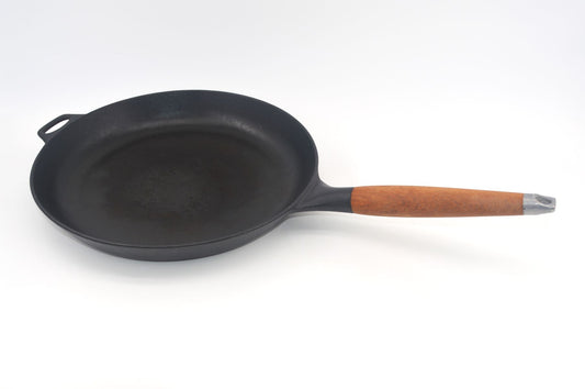 Große 30cm Copco Denmark Gusseisen Pfanne 7303 Mid-Century Michael Lax Design 1960s dänisches Vintage Design Kochgeschirr – MCM-Designklassiker