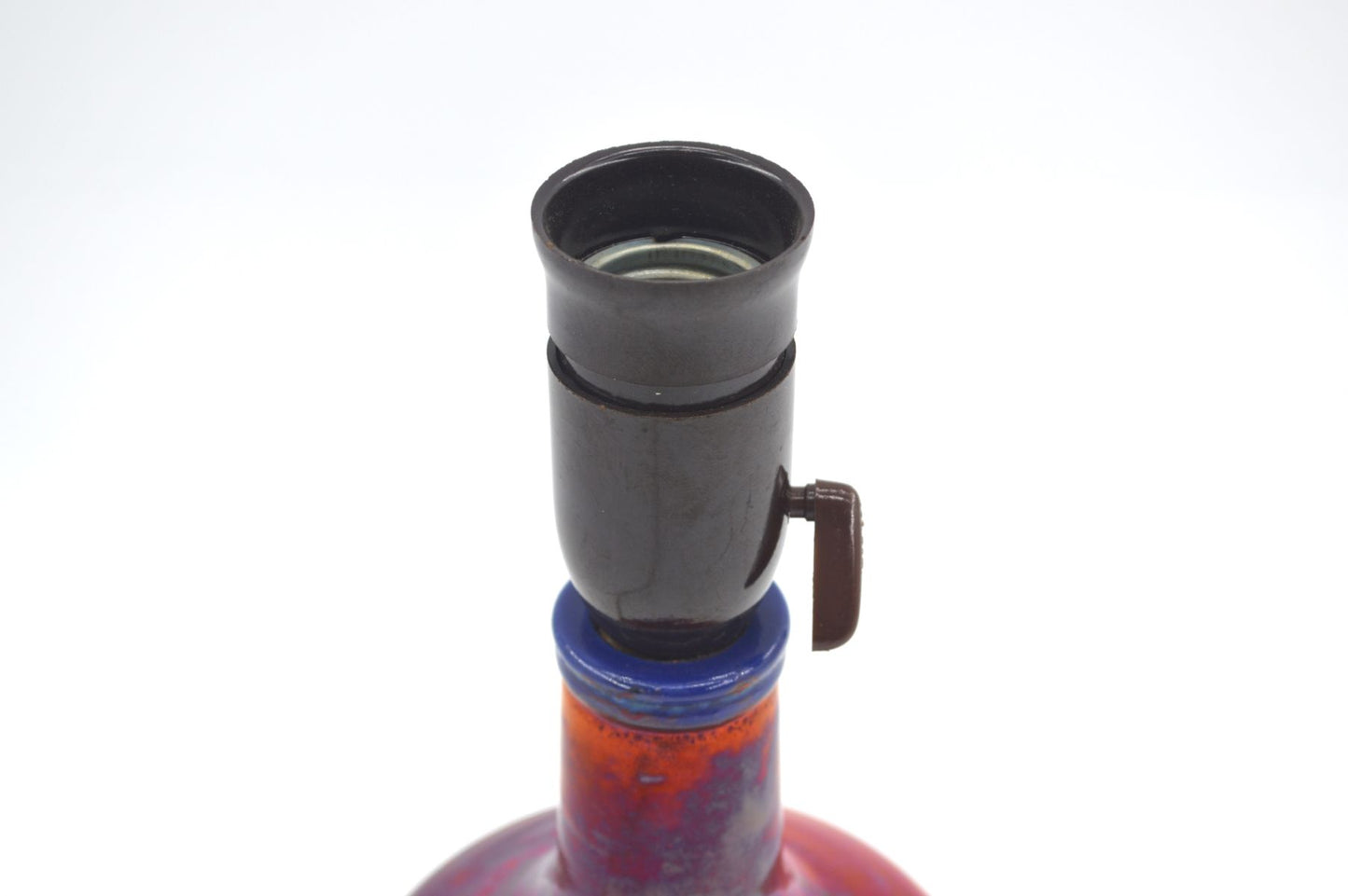Außergewöhnliche 1960s Samsø Keramik Tischlampe mit irisierender rot-blauer Glasur – dänische Mid-Century Modern Studiokeramik Lampe Unikat