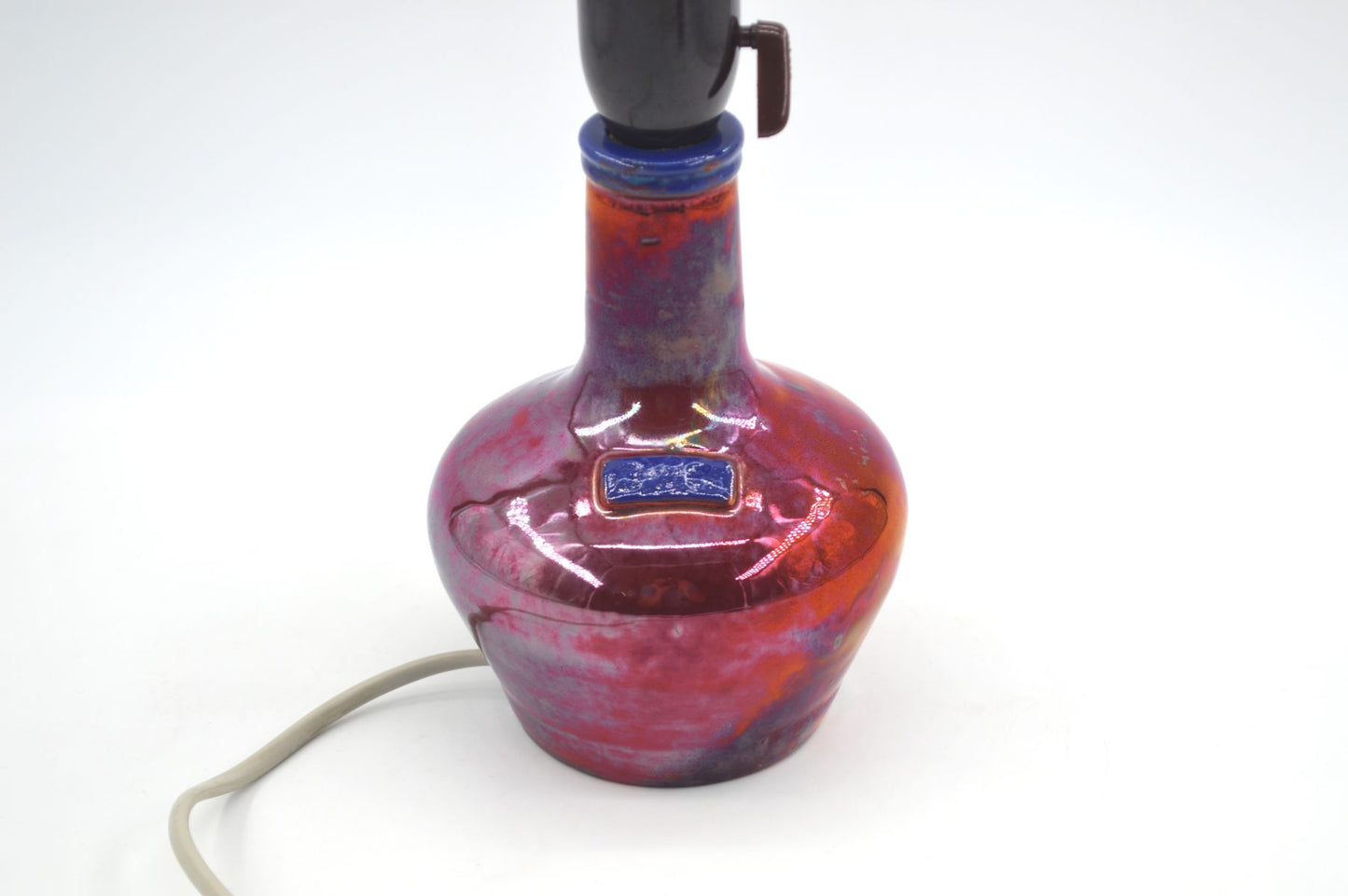 Außergewöhnliche 1960s Samsø Keramik Tischlampe mit irisierender rot-blauer Glasur – dänische Mid-Century Modern Studiokeramik Lampe Unikat