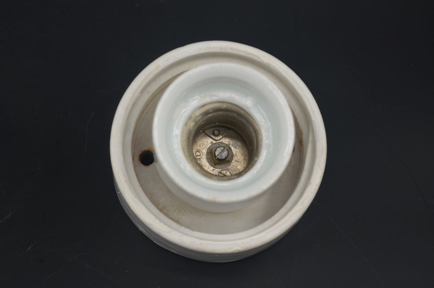 Dänische Mid-Century SBK 635 Porzellan Badezimmer Lampen – 1960s Bauhaus Design Spiegellampen mit Milchglas Lampenschirm – ähnlich Ifö Sigvard Bernadotte