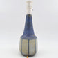Maritime Vintage Marianne Starck für Michael Andersen Bornholm geometrische Studiokeramik Tischlampe 9609 MCM Design Dänemark 1960s Danish Modern handgearbeitete Kunstkeramik