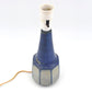 Maritime Vintage Marianne Starck für Michael Andersen Bornholm geometrische Studiokeramik Tischlampe 9609 MCM Design Dänemark 1960s Danish Modern handgearbeitete Kunstkeramik