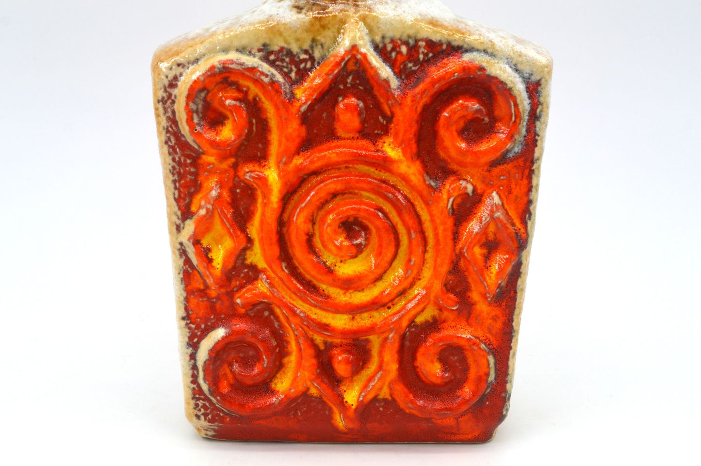 Ornamentale WGP Übelacker Keramik 1461/22 Fat-Lava Design Keramik Vase 1960s West German rote Fat-Lava Glasur Pop-Art Design