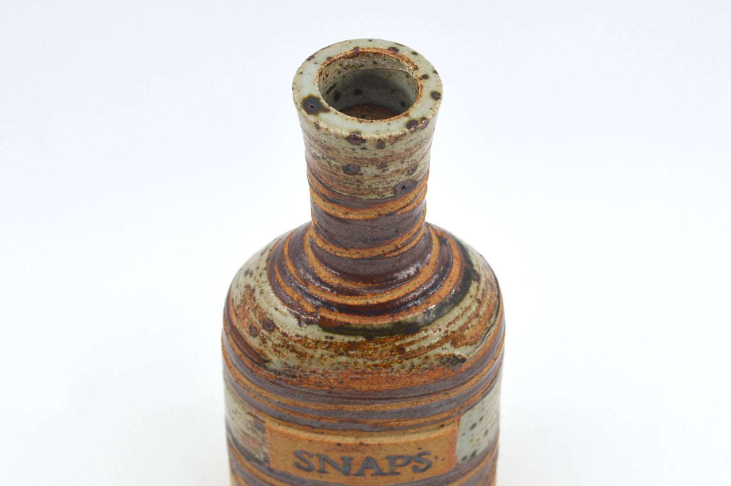 Tue Poulsen Denmark Schnaps Flasche brutalistische Studiokeramik Dänemark 1960s Danish Mid-Century Modern Design