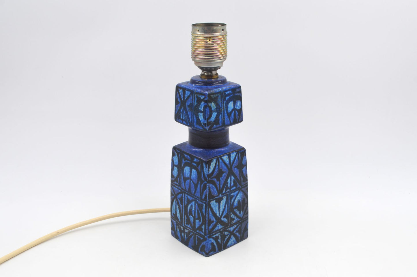 Vintage Nils Thorsson für Royal Copenhagen Baca Fajance Lampe 92 7191 Fog & Mørup Lampe im seltenen Design 1970s Mid-Century Danish Modern Design