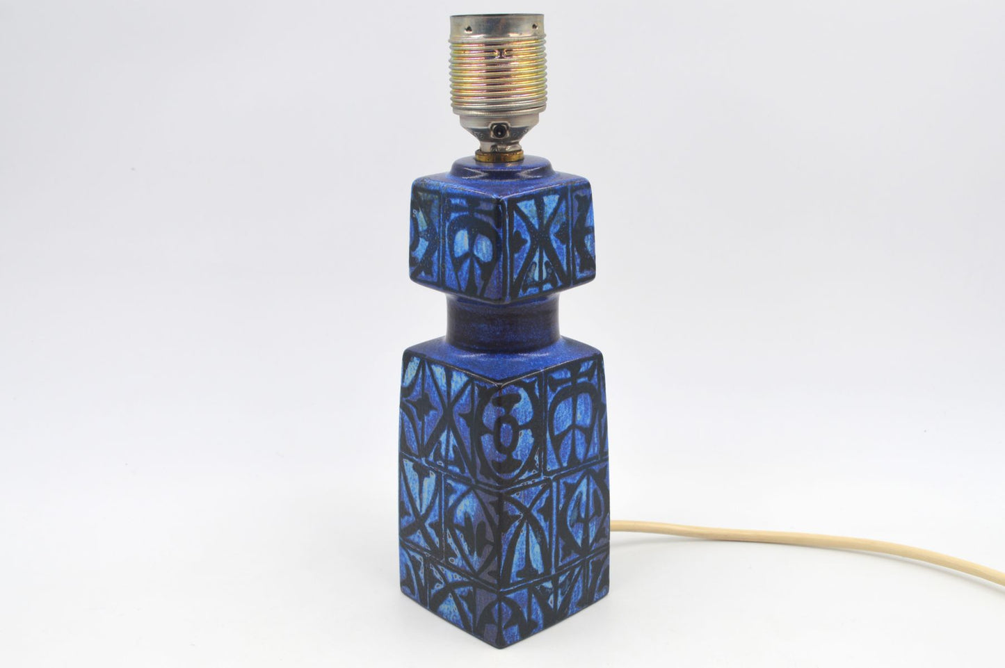 Vintage Nils Thorsson für Royal Copenhagen Baca Fajance Lampe 92 7191 Fog & Mørup Lampe im seltenen Design 1970s Mid-Century Danish Modern Design