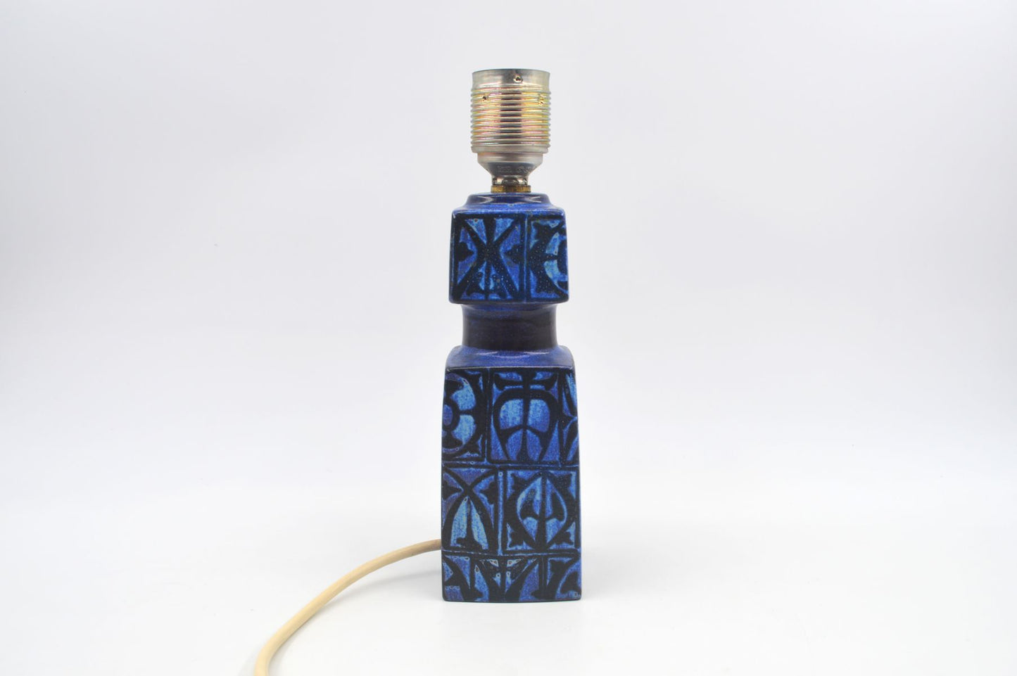 Vintage Nils Thorsson für Royal Copenhagen Baca Fajance Lampe 92 7191 Fog & Mørup Lampe im seltenen Design 1970s Mid-Century Danish Modern Design