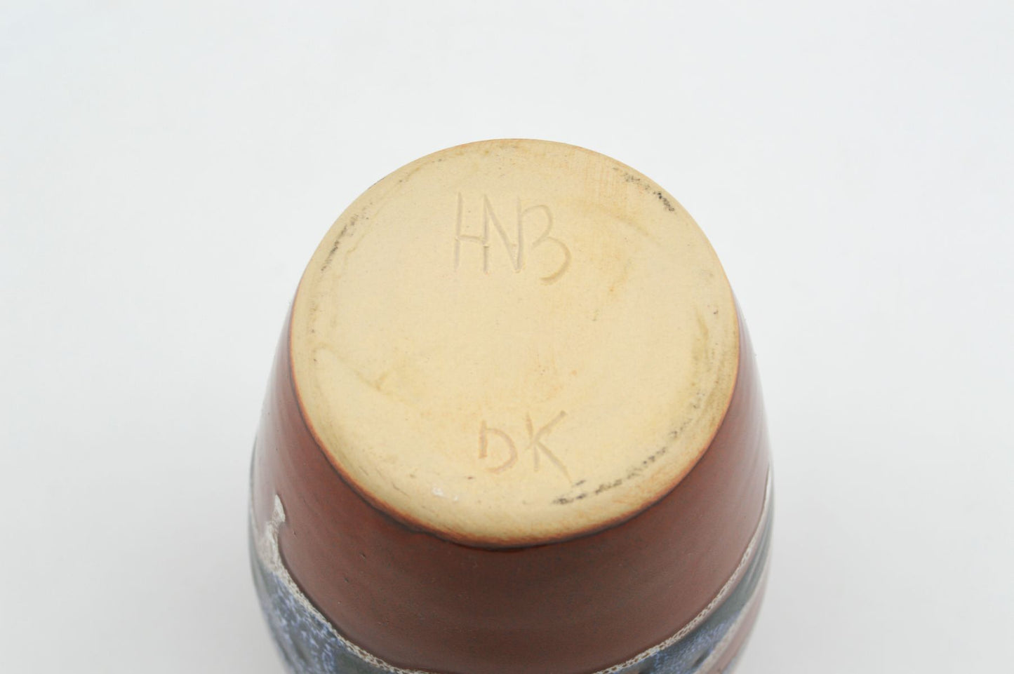 Extrem seltene Hans Nielsen Buch (1937 – 2009) Studiokeramik Vase mit seltener Fat-Lava Glasur zeitgenössische dänische Mid-Century Modern Kunstkeramik