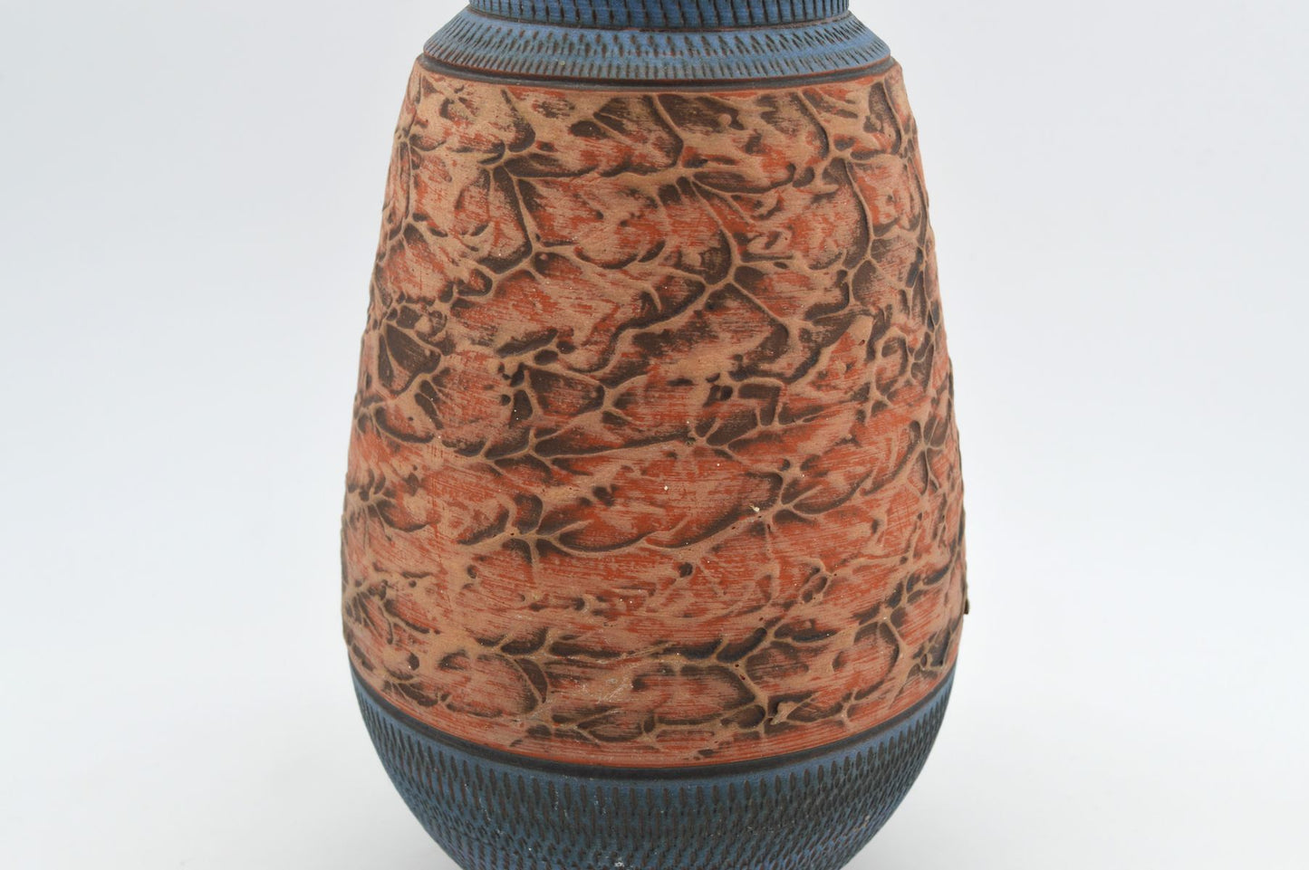 Große Mid-Century westdeutsche Wekara Sgraffito Keramik Vase 120/25 mit Ritzdekor 1950s WGP blaue handgefertigte Kunstkeramik MCM Design