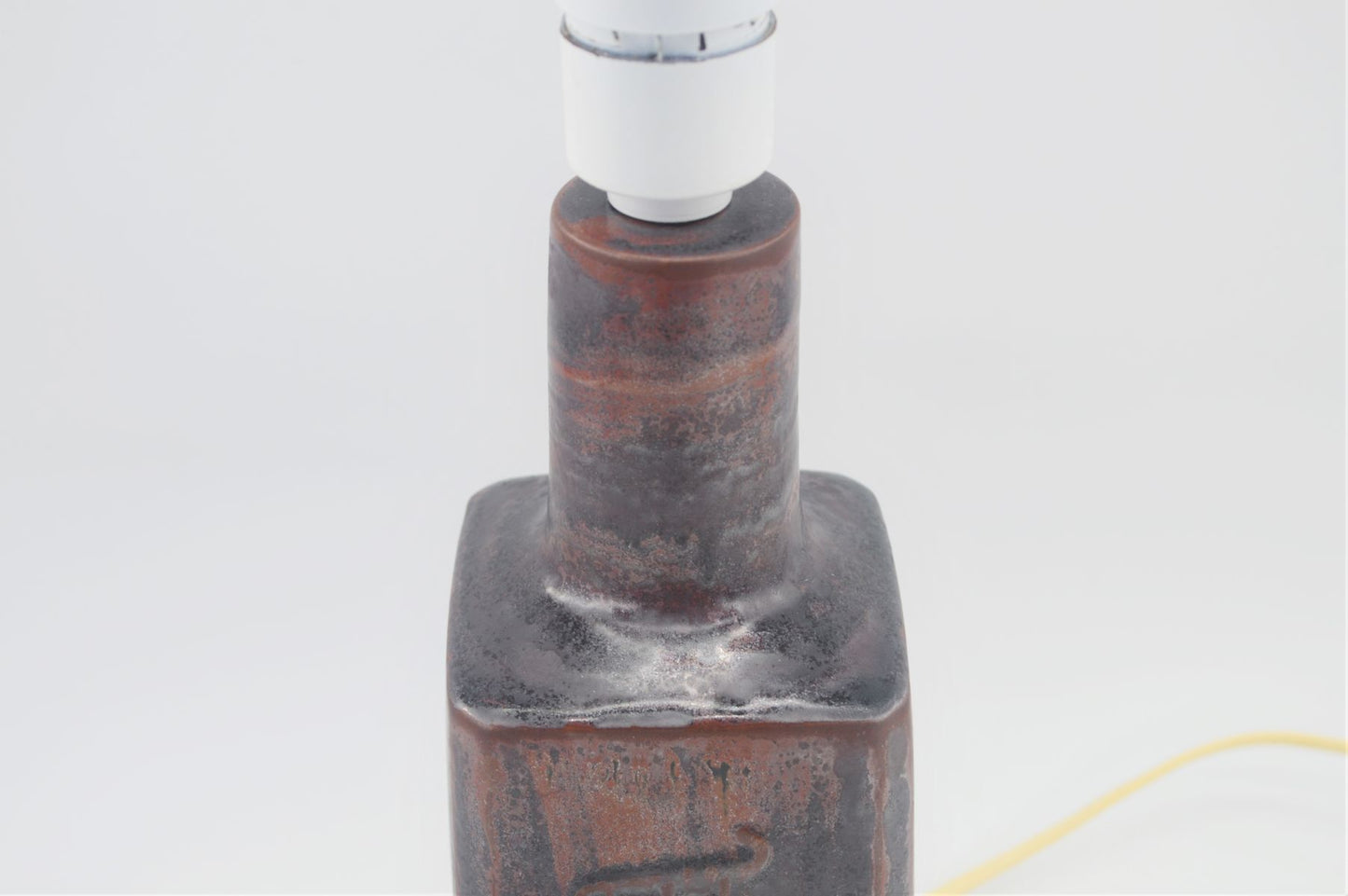 Mid-Century Desiree Stentøj Danmark Kunstkeramik Tischlampe 1970s Danish Modern Design Fat-Lava Studiokeramik