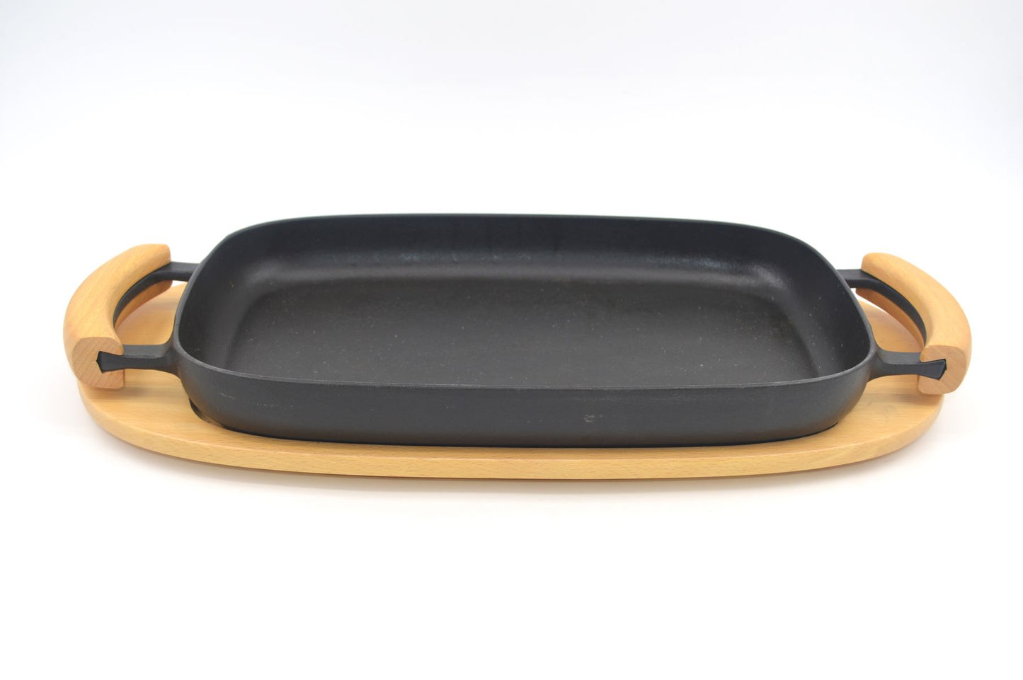 Große XL Mid-Century Richard Nissen Gusseisen Grillpfanne / Auflaufform M 4323 1970s dänischer MCM Designklassiker – Novo Nordisk skandinavisches modernes Design