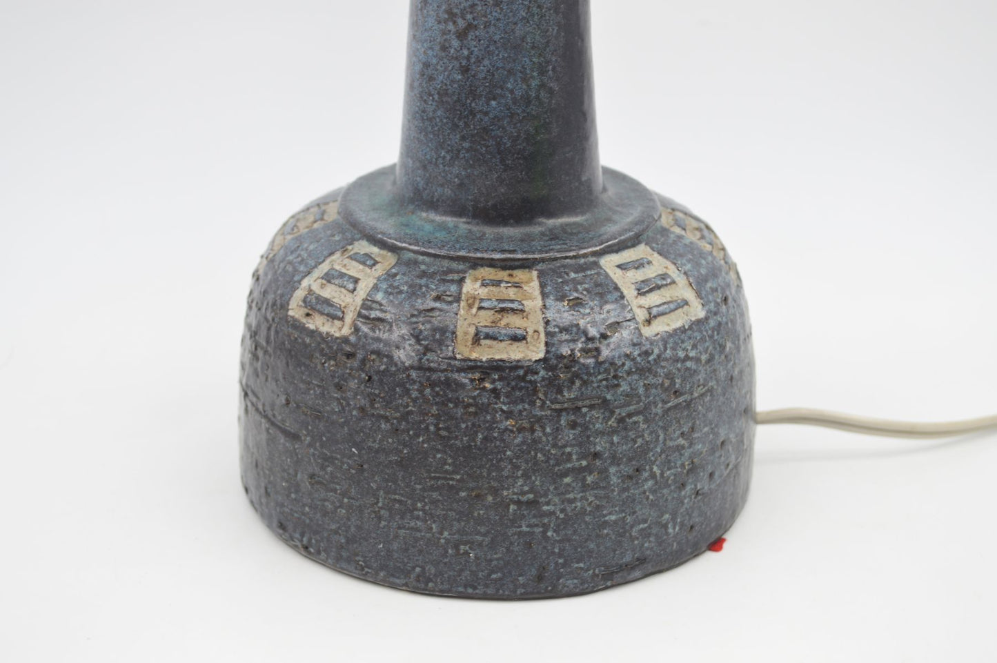 Große brutalistische Sejer Unic Danmark Studiokeramik Lampe - 1960s Mid-Century Fridtjof Sejersen ornamentale dänische Keramiklampe Unikat