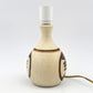 1970s Studiokeramik Tischlampe von der dänischen Künstlerin Bente Jessen Denmark – Unikat Zeitgenössische MCM Kunstkeramik Lampe im modernistischen Design