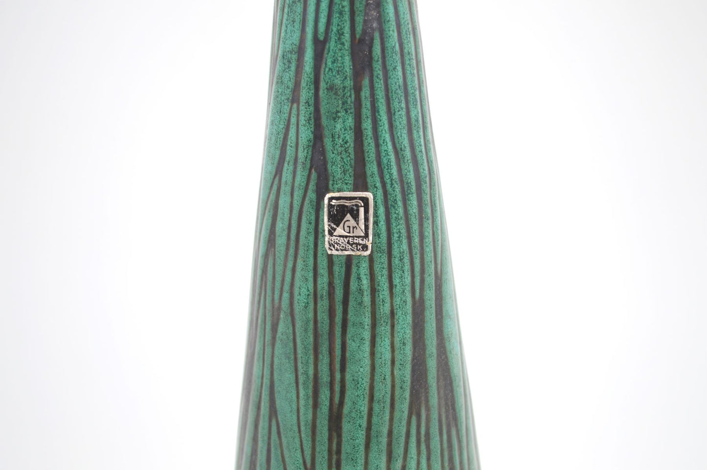 Große Graverens Sandnes Norwegen Fat-Lava Studiokeramik Vase 779/404E 1950s MCM norwegische modernistische Vintage Design Kunstkeramik